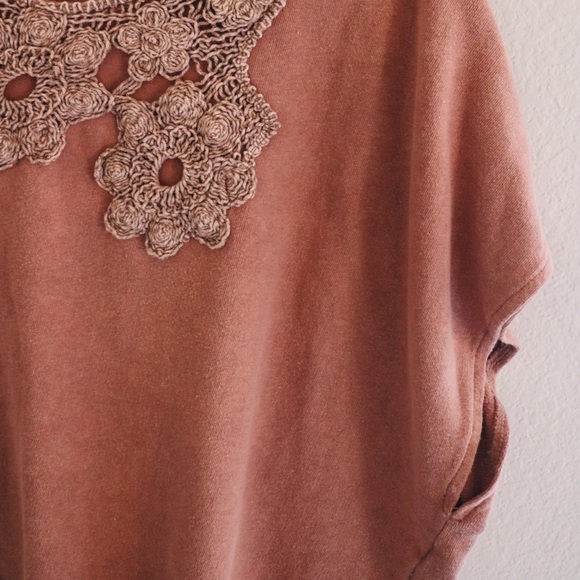 Floral Embroidered Boutique Top - Picture 2 of 3